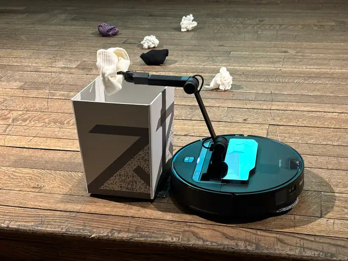 Servio Saros Z70 Robot Vacuum and Mop with OmniGrip robotic Arm